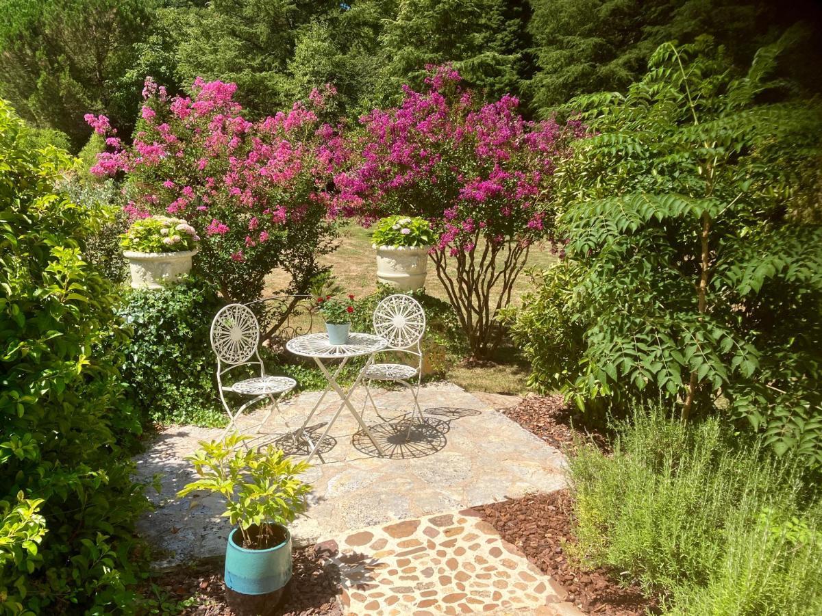 Le Petit Chateau - Adults Only Property Le Bugue Eksteriør billede